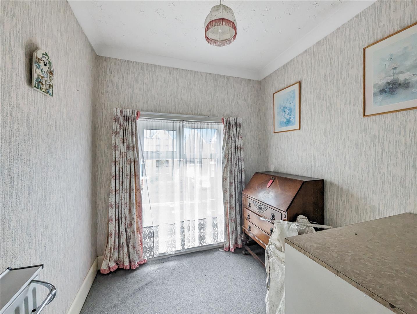 5 Bedroom House Garland Road, Poole